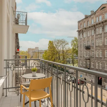 With Balcony Warsaw's Praga By Renters Apartamento