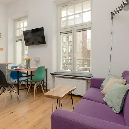 With Balcony Warsaw's Praga By Renters *